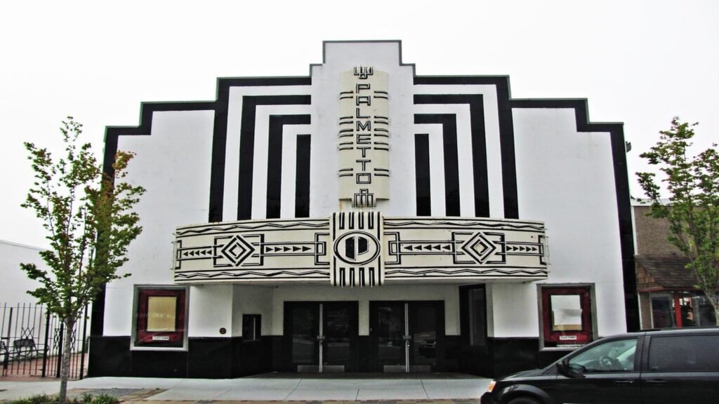 Toiture bac acier : prix au m², avantages et durée de vie en 2026